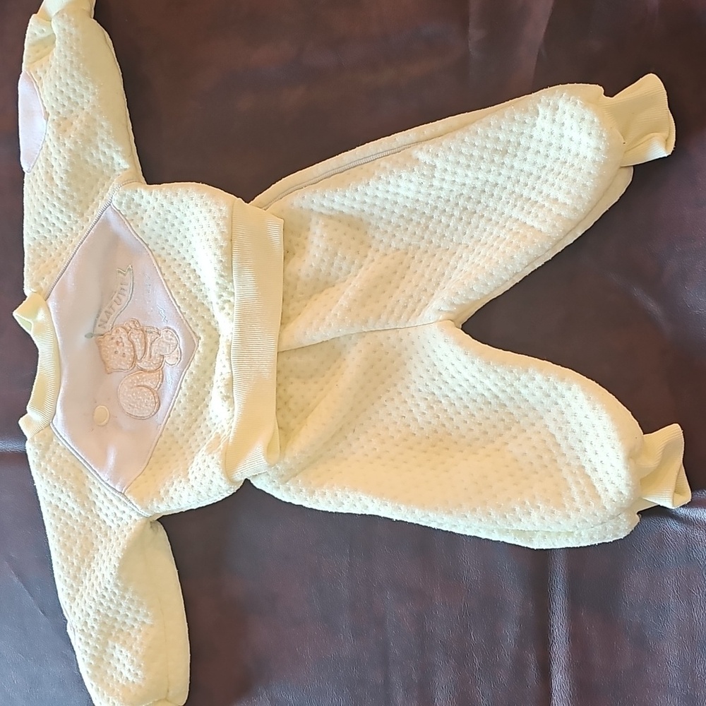 E Childwise Yellow kitten 2 peice pajama set 6-9 months - Picture 1 of 4
